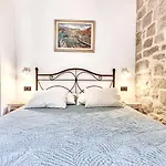 Laus Apartament
