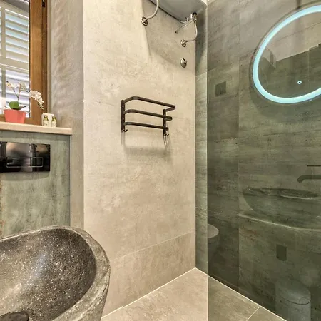 Apartment Laus *
